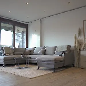 Comfortable 3 I 81 M2 I L Self-check-in I Wifi & Netflix Hannover